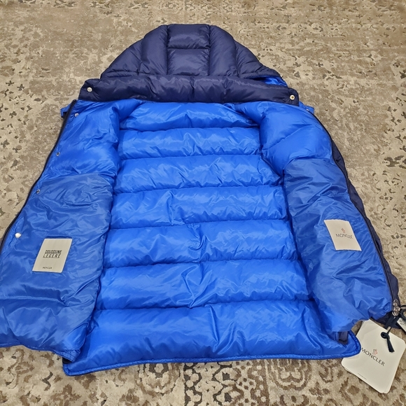 Moncler Billecart Puffer Down Vest Size 4 - Picture 8 of 12